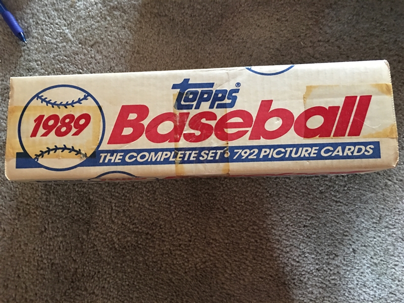 1989 TOPPS FACTORY SEALED BASEBALL SET in Rare RED WHITE BLUE Box