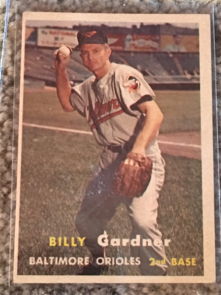 1957 BREAK: BILLY GARDNER #17 Nice!
