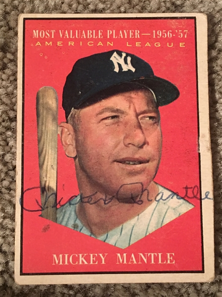 MICKEY MANTLE 1961 TOPPS #475 Card Books $200-$600.00. ITs SIGNED ! Please Read - SIGNED !
