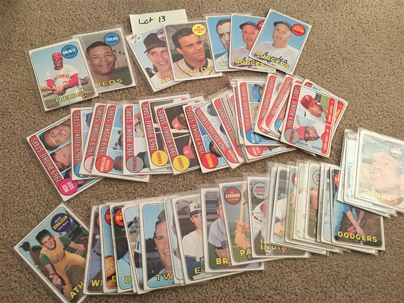 Lot of 1969 TOPPS with REDS and HALL OF FAMERS, ROOKIES, SPECIALS, SEMI High # $$