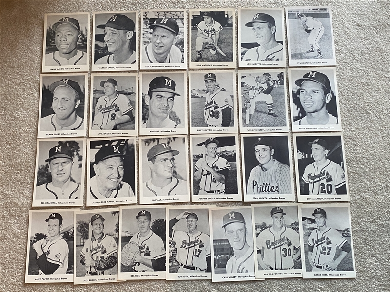 1961 Jay Publishing BRAVES Photo Pack with HANK AARON SPAHN ETC $$$