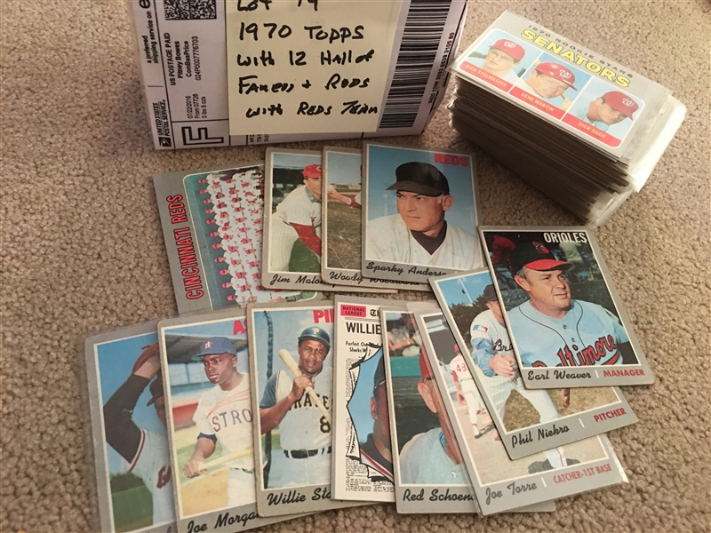 Lot of 1970 TOPPS with 12 HALL of FAMERS and REDS, Nicest Condition of all the Lots