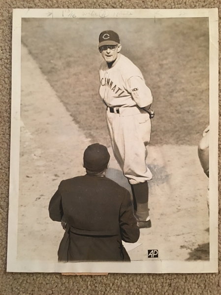 BILL MCKECHNIE $$$$ 1942 REDS vs N Y GIANTS POLO GROUNDS ORIGINAL WILE PHOTO $$$$